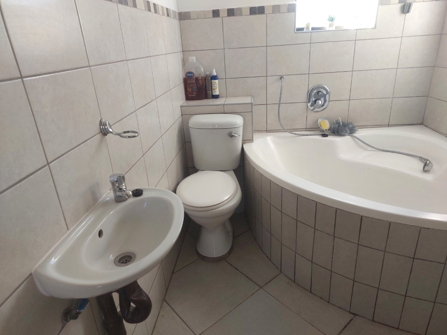 1 Bedroom Property for Sale in Brits North West